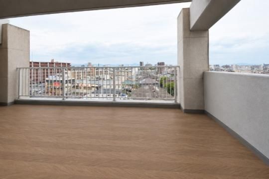 �y���̑��z�@�o���R�j�[