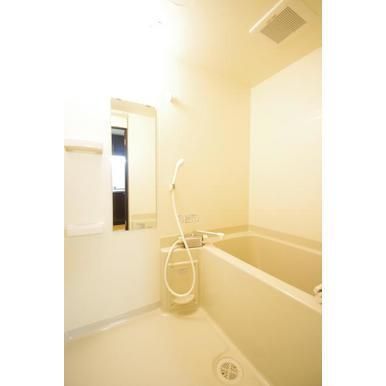 �y���̑��z�@�o�X�^�V�����[