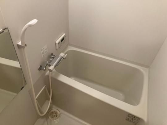 �y���̑��z�@�o�X�^�V�����[