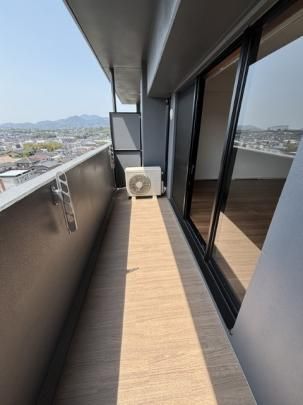 �y���̑��z�@�o���R�j�[