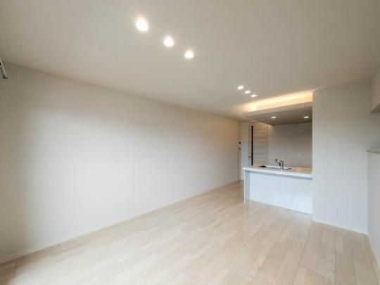 �y���̑��z�@���r���O