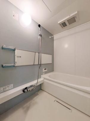 �y���̑��z�@�o�X�^�V�����[