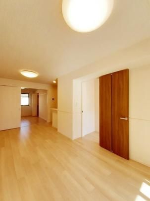 �y���̑��z�@���r���O