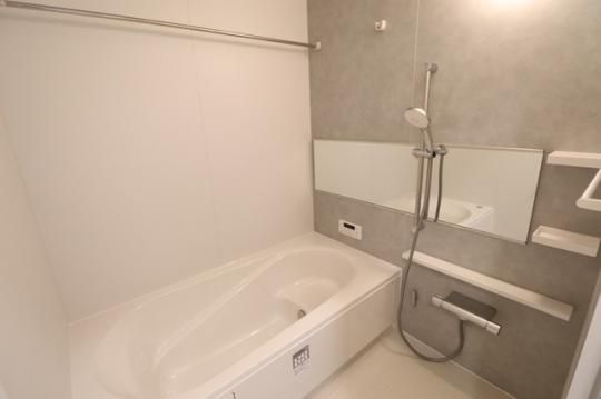 �y���̑��z�@���j�b�g�o�X