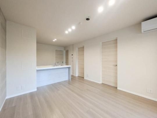 �y���̑��z�@���r���O