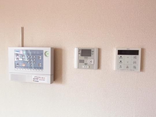 �y���̑��z�@202�Z�L�����e�B