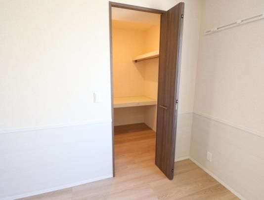 �y���̑��z�@203�@�E�H�[�N�C���N���[�[�b�g