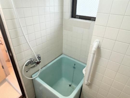 �y���̑��z�@�o�X�^�V�����[