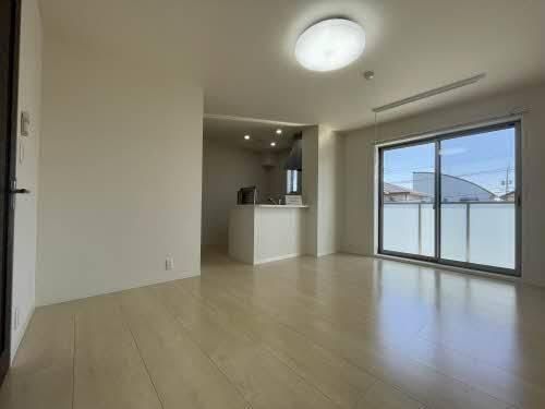 �y���̑��z�@���r���O