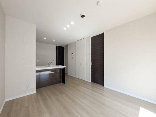 �y���̑��z�@���r���O