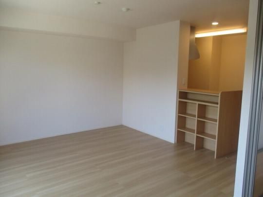 �y���̑��z�@���r���O