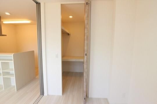 �y���̑��z�@103�@�E�H�[�N�C���N���[�[�b�g