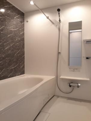 �y���̑��z�@�o�X�^�V�����[