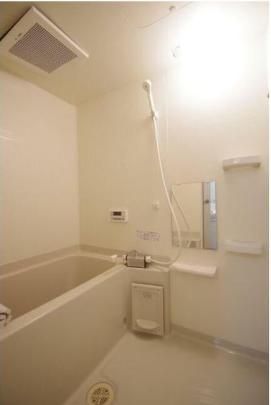 �y���̑��z�@�o�X�^�V�����[