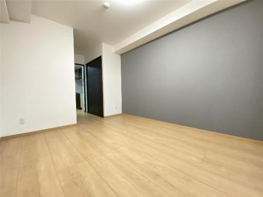 �y���̑��z�@���r���O