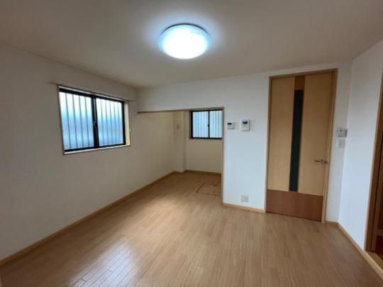 �y���̑��z�@���r���O