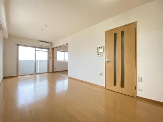 �y���̑��z�@���r���O