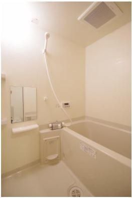 �y���̑��z�@�o�X�^�V�����[