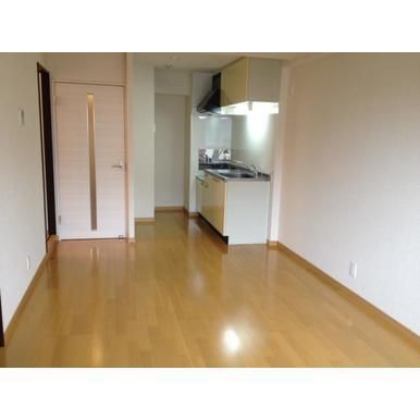 �y���̑��z�@���r���O