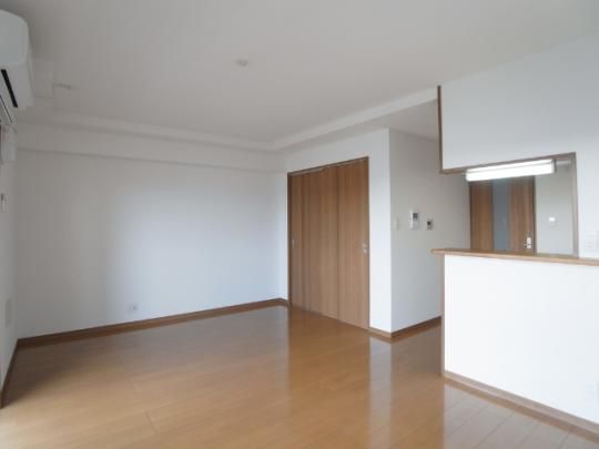 �y���̑��z�@���r���O