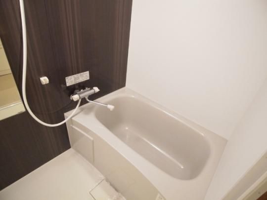 �y���̑��z�@�o�X�^�V�����[