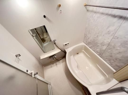 �y���̑��z�@�o�X�^�V�����[