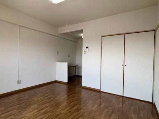 �y���̑��z�@���r���O