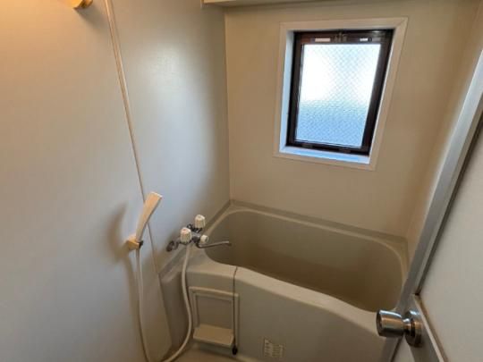 �y���̑��z�@�o�X�^�V�����[