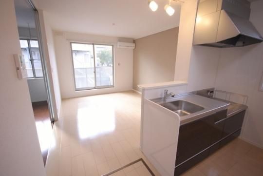 �y���̑��z�@���r���O