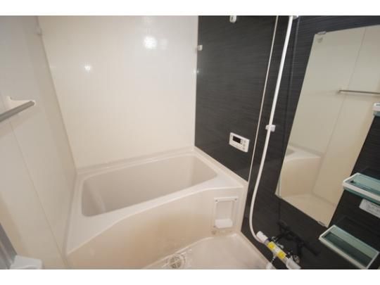 �y���̑��z�@�o�X�^�V�����[