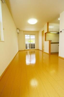 �y���̑��z�@���r���O