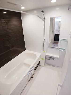 �y���̑��z�@�o�X�^�V�����[