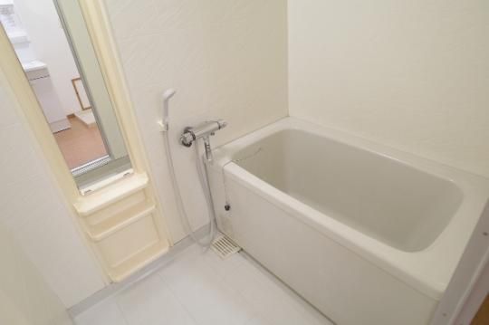 �y���̑��z�@�o�X�^�V�����[