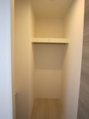 �y���̑��z�@107�@�E�H�[�N�C���N���[�b�g