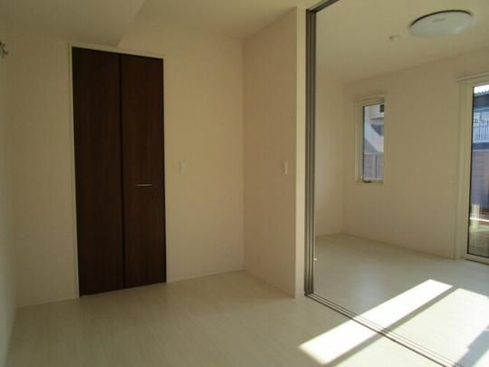 �y���̑��z�@���r���O���m��