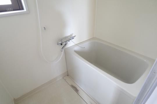 �y���̑��z�@�o�X�^�V�����[