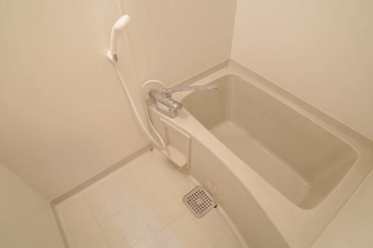 �y���̑��z�@�o�X�^�V�����[