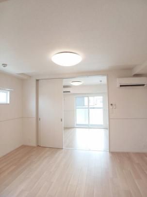 �y���̑��z�@���r���O