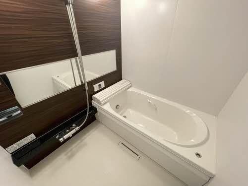 �y���̑��z�@�o�X�^�V�����[