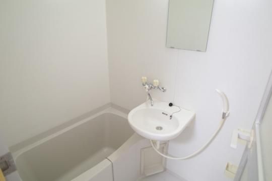 �y���̑��z�@�o�X�^�V�����[