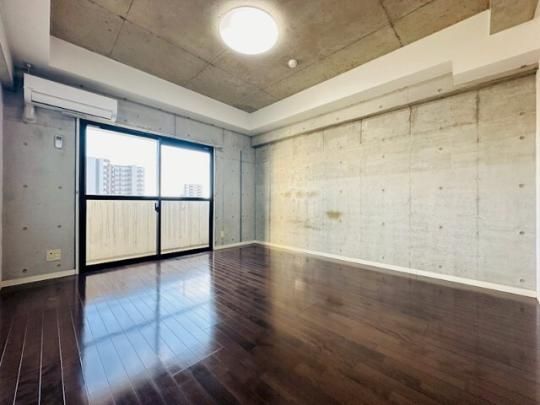 �y���̑��z�@���r���O