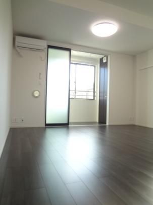 �y���̑��z�@���r���O