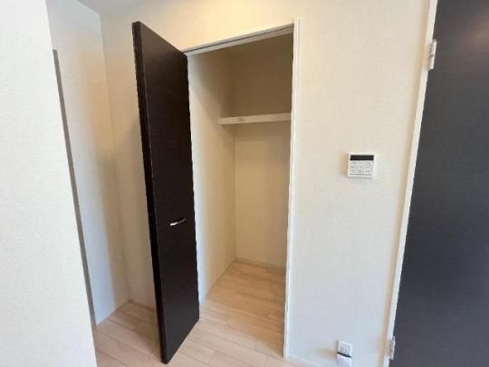 �y���̑��z�@���r���O���[