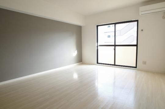 �y���̑��z�@���r���O