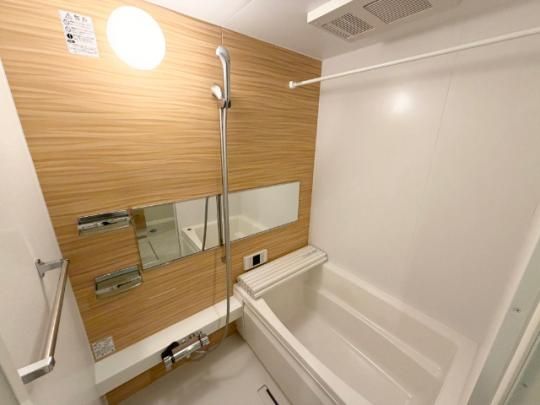 �y���̑��z�@�o�X�^�V�����[