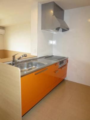 �y���̑��z�@303�@�L�b�`��