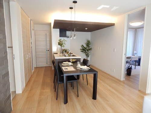 �y���̑��z�@���r���O