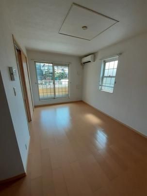 �y���̑��z�@���r���O