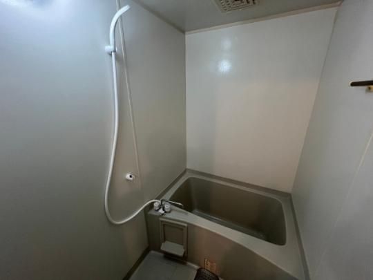 �y���̑��z�@�o�X�^�V�����[