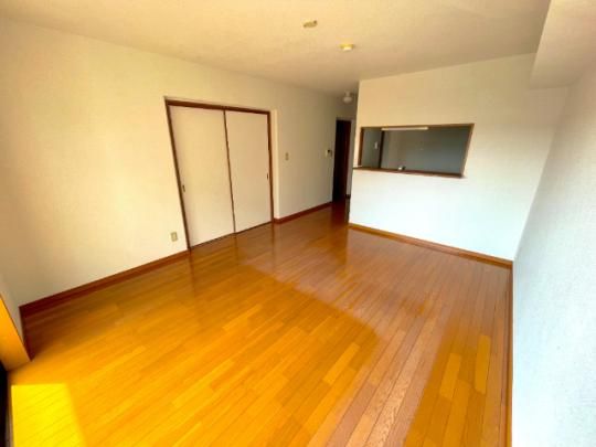 �y���̑��z�@���r���O